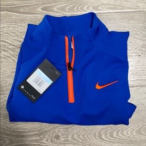 Women’s blue dry fit pull over